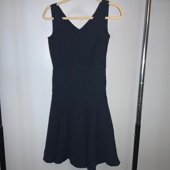 Ann Taylor navy fit flare V neck mini dress Sz 00P sleeveless pintucks side zip - Picture 1 of 12
